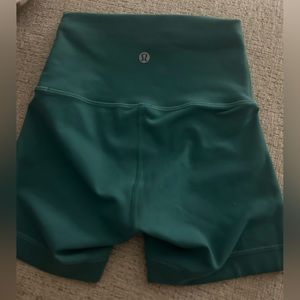 Lulu lemon bikers wunder under 4 inch Size 0